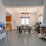 Willa Chora Fira (Santorini)