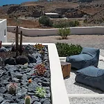 Willa Chora Fira (Santorini)