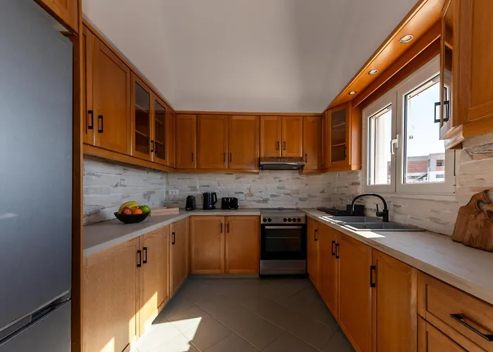 Villa Chora Fira (Santorini)