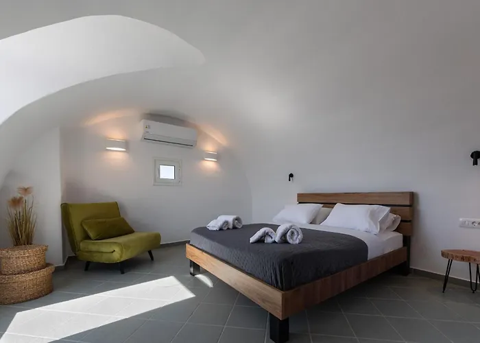 Vila Chora Fira (Santorini)