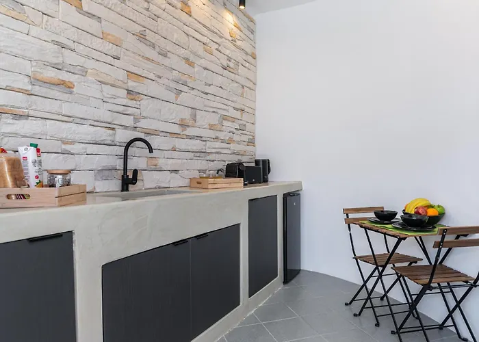 Chora Fira (Santorini)