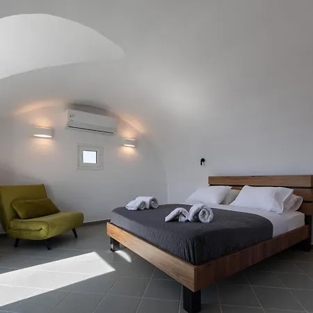 Villa Chora Fira (Santorini)