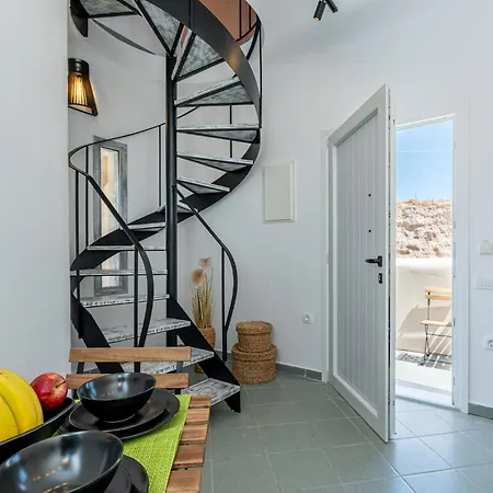 Chora Villa Fira (Santorini)