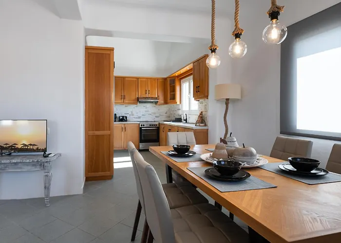 Chora Fira (Santorini)