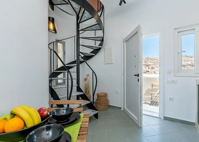 Chora Villa Fira (Santorini)