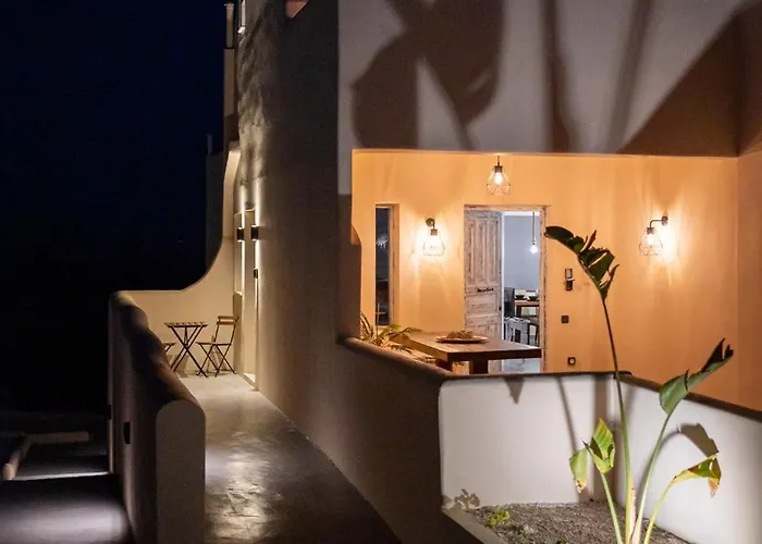 Villa Chora Fira (Santorini)